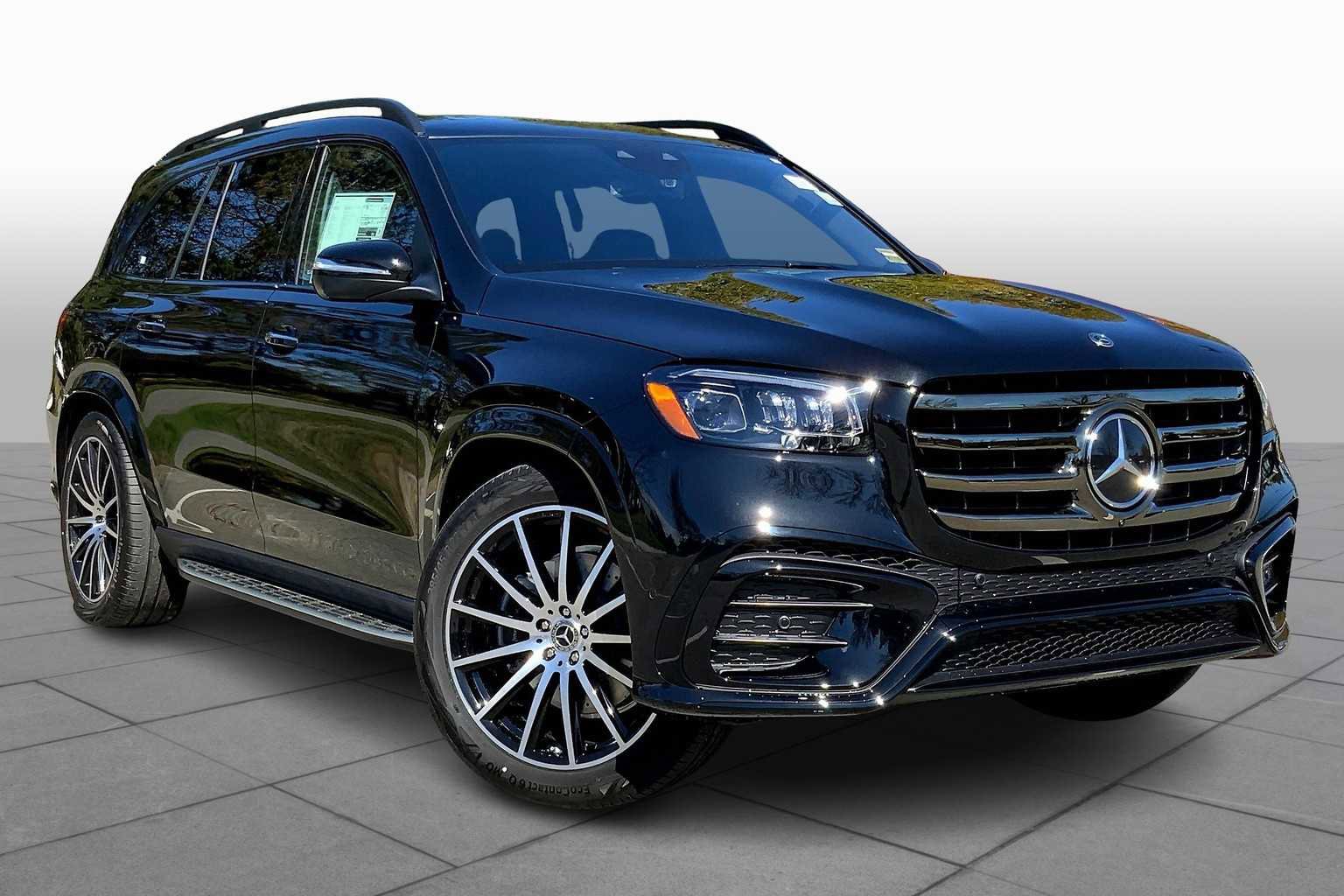 2026 Mercedes Benz GLS 580 4MATIC photo 2
