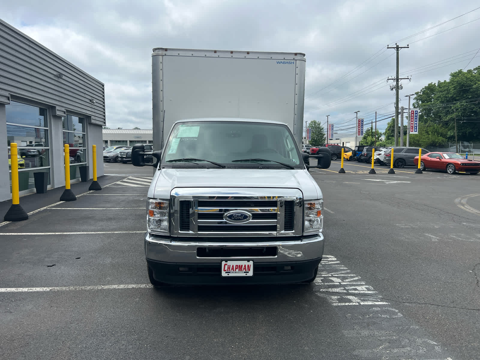 2024 Ford E-450 photo 2
