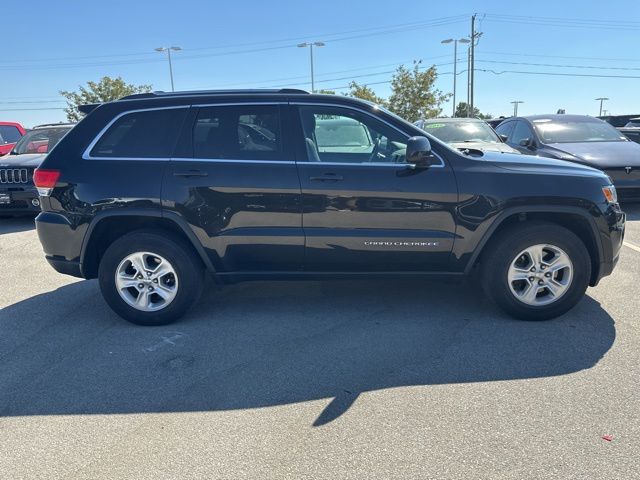 2016 Jeep Grand Cherokee Laredo photo 3