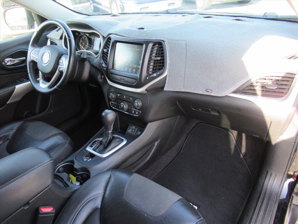 2018 Jeep Cherokee Latitude photo 9