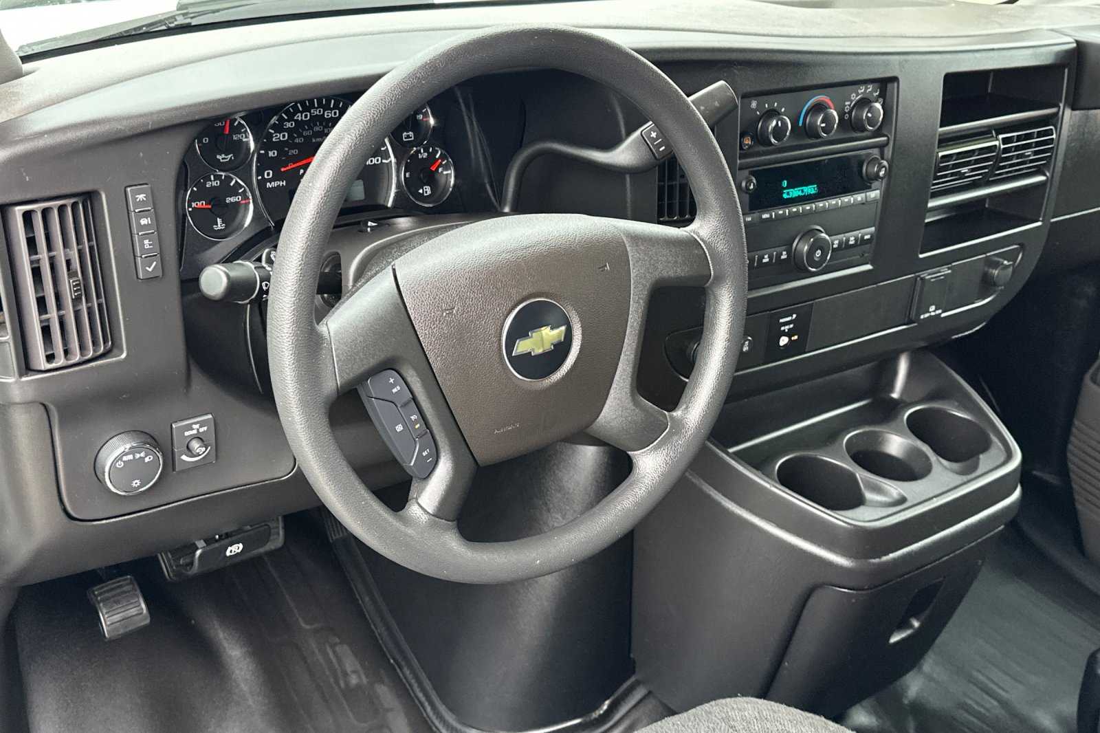 2023 Chevrolet Express 2500 Work Cargo Van photo 12