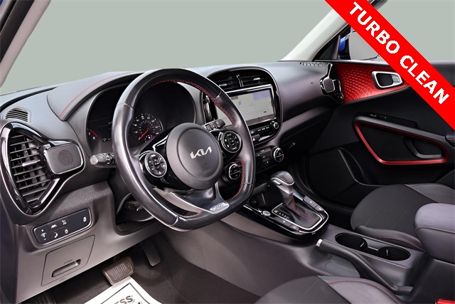 2022 Kia Soul GT-Line Turbo photo 4