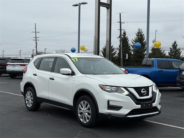 2017 Nissan Rogue S photo 3