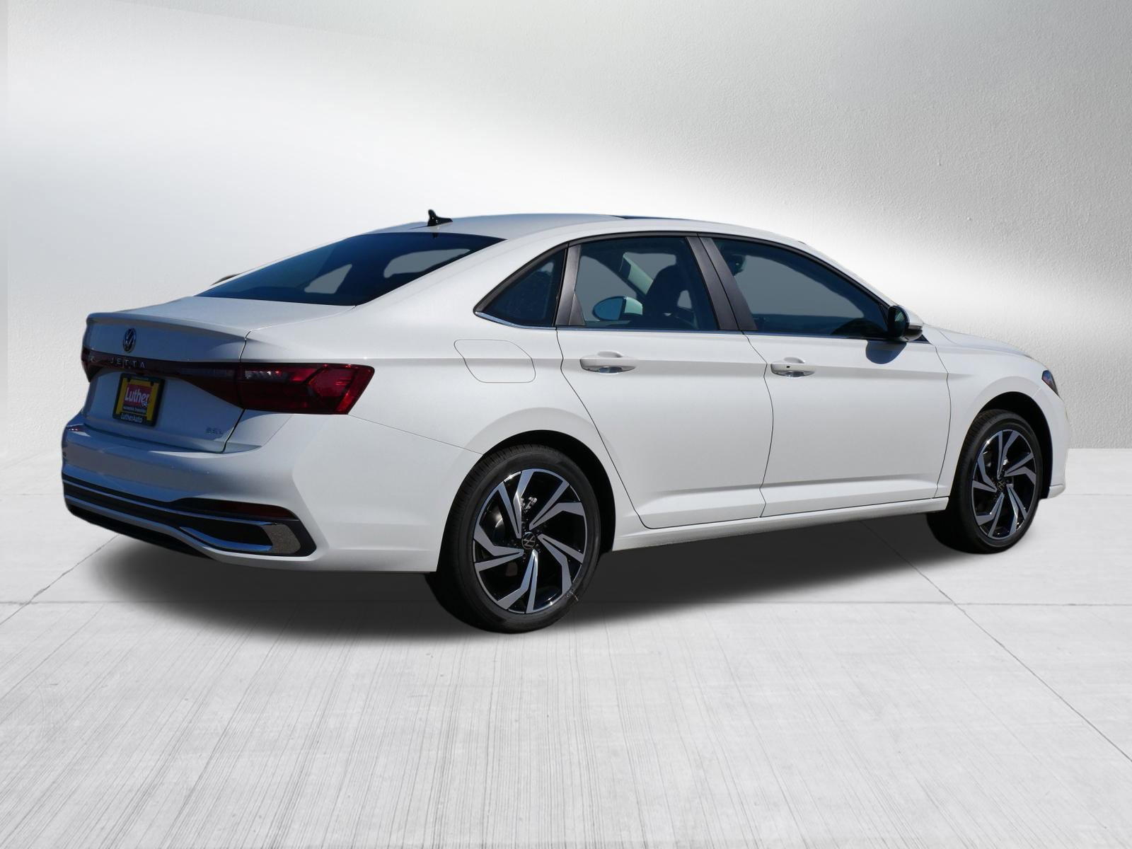 2025 Volkswagen Jetta SEL photo 3