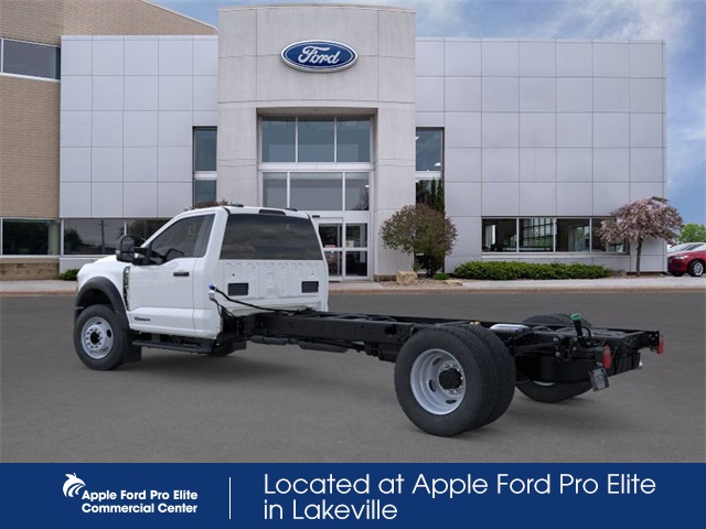 2025 Ford F-600 photo 4