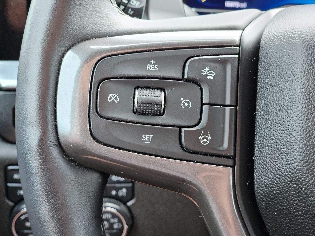 2024 Chevrolet Silverado 1500 High Country photo 16