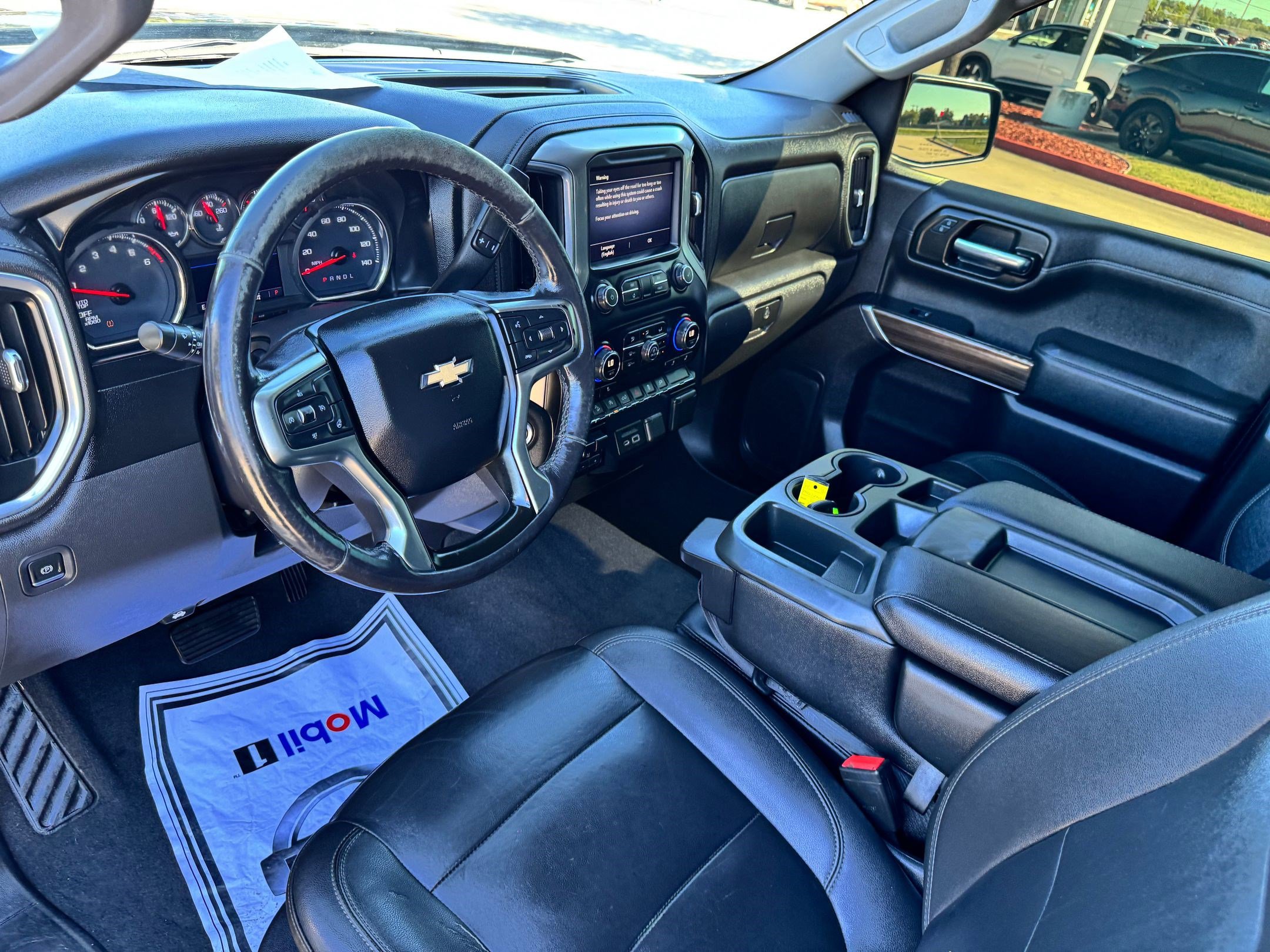 2021 Chevrolet Silverado 1500 LT photo 3