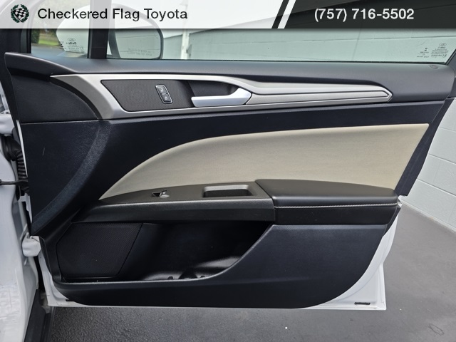 2020 Ford Fusion S photo 39