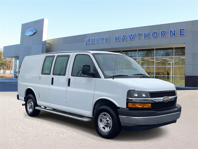 2024 Chevrolet Express Cargo Work Van's photo