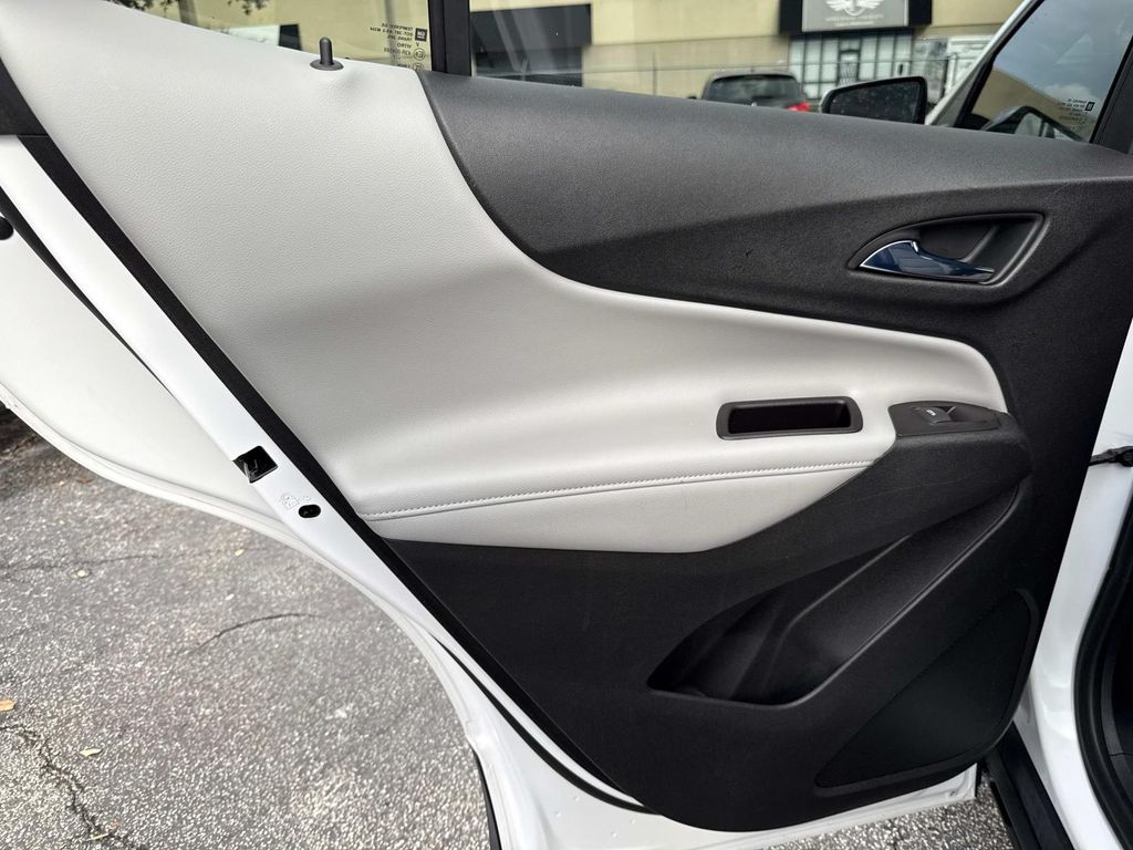 2018 Chevrolet Equinox Premier photo 11