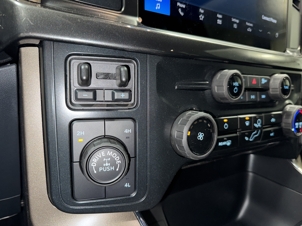 2025 Ford F-150 STX photo 30