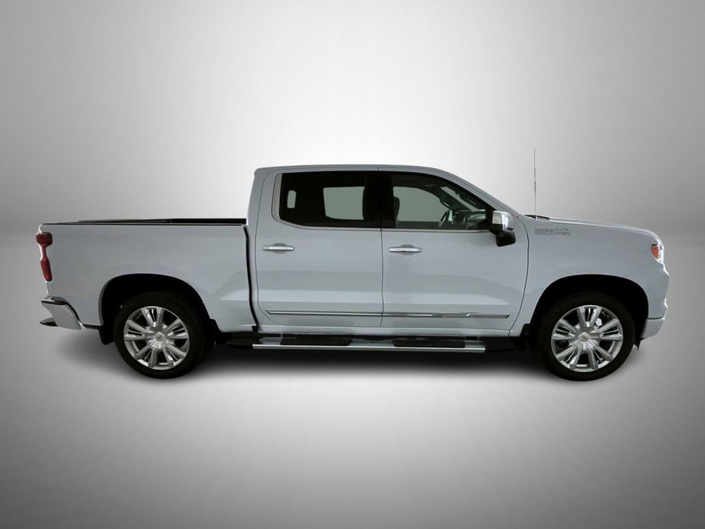 2026 Chevrolet Silverado 1500 High Country photo 3