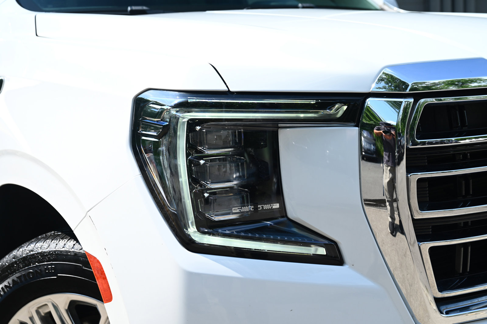 2022 Gmc Yukon XL SLT photo 4