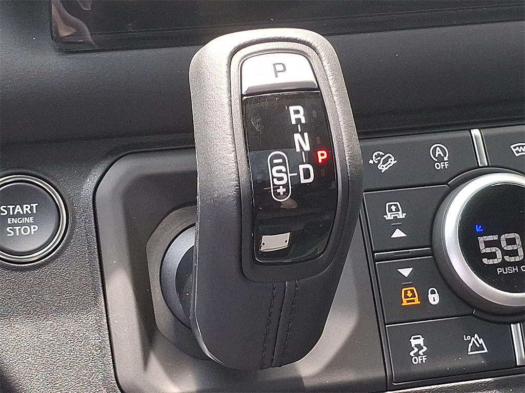 2025 Land Rover Defender 110 S photo 16