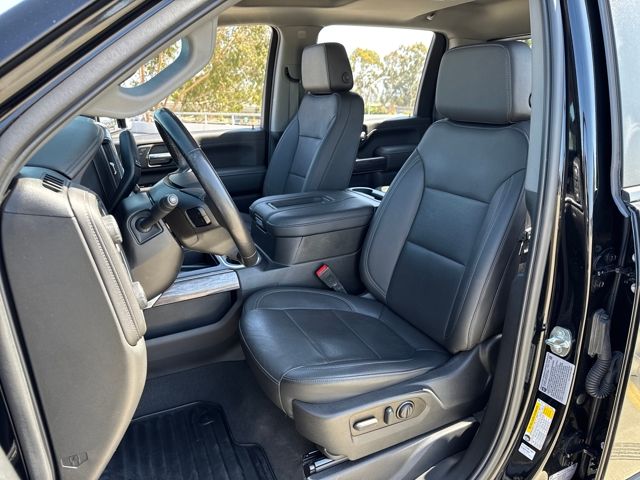 2022 Chevrolet Silverado 3500HD LTZ photo 4