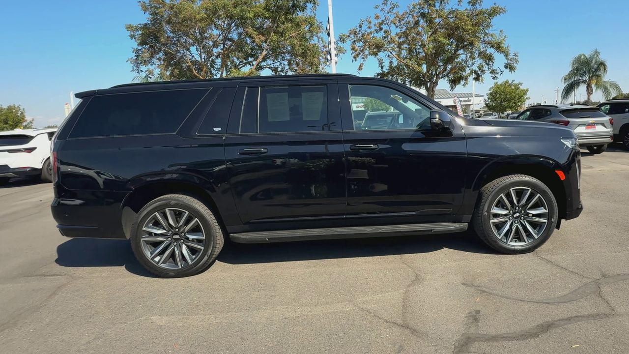 2021 Cadillac Escalade ESV Sport photo 31