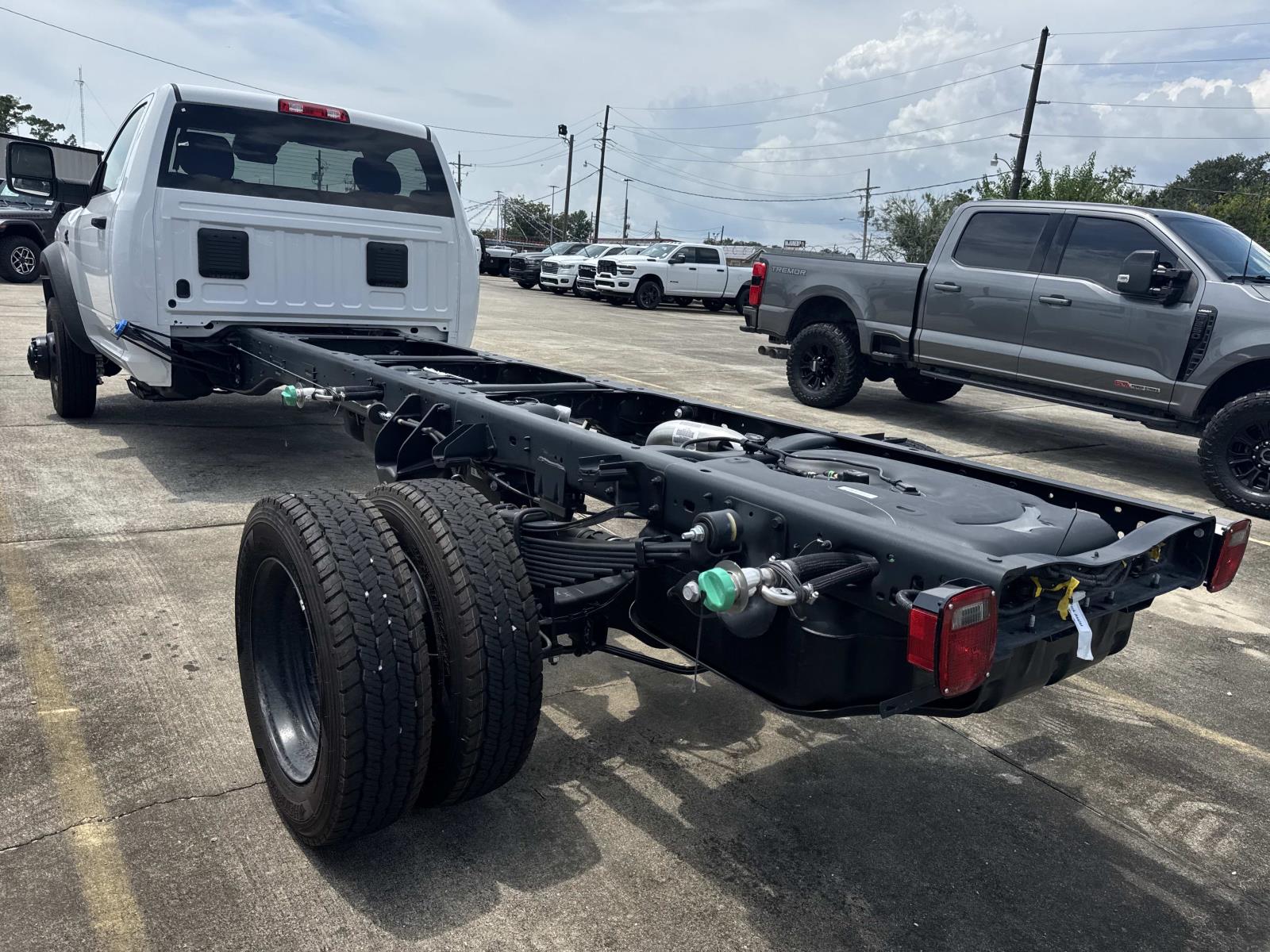 2026 Ram 5500 Tradesman photo 3