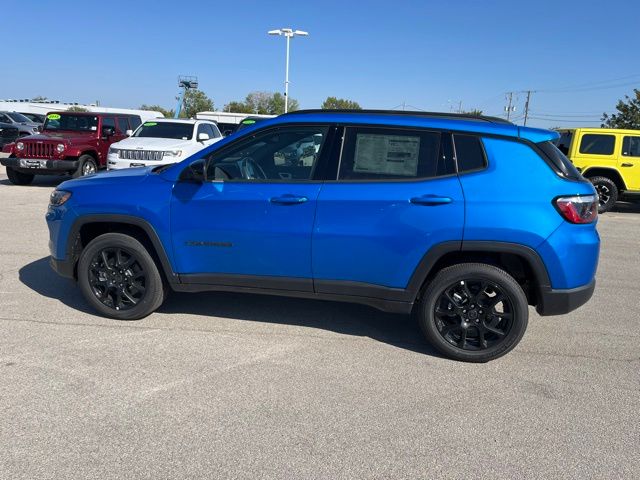 2026 Jeep Compass Latitude photo 4