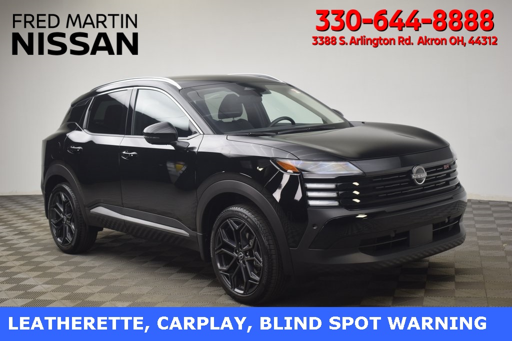 2025 Nissan Kicks SR AWD's photo