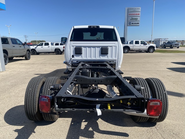 2025 Ram 5500 photo 3