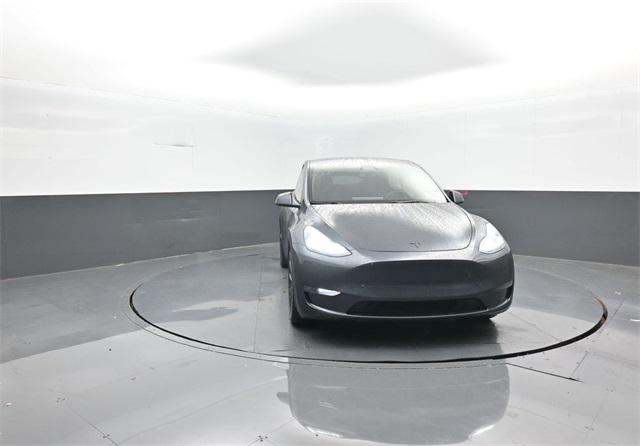 Used 2024 Tesla Model Y Long Range with VIN 7SAYGDEE9RA230094 for sale in Knoxville, TN