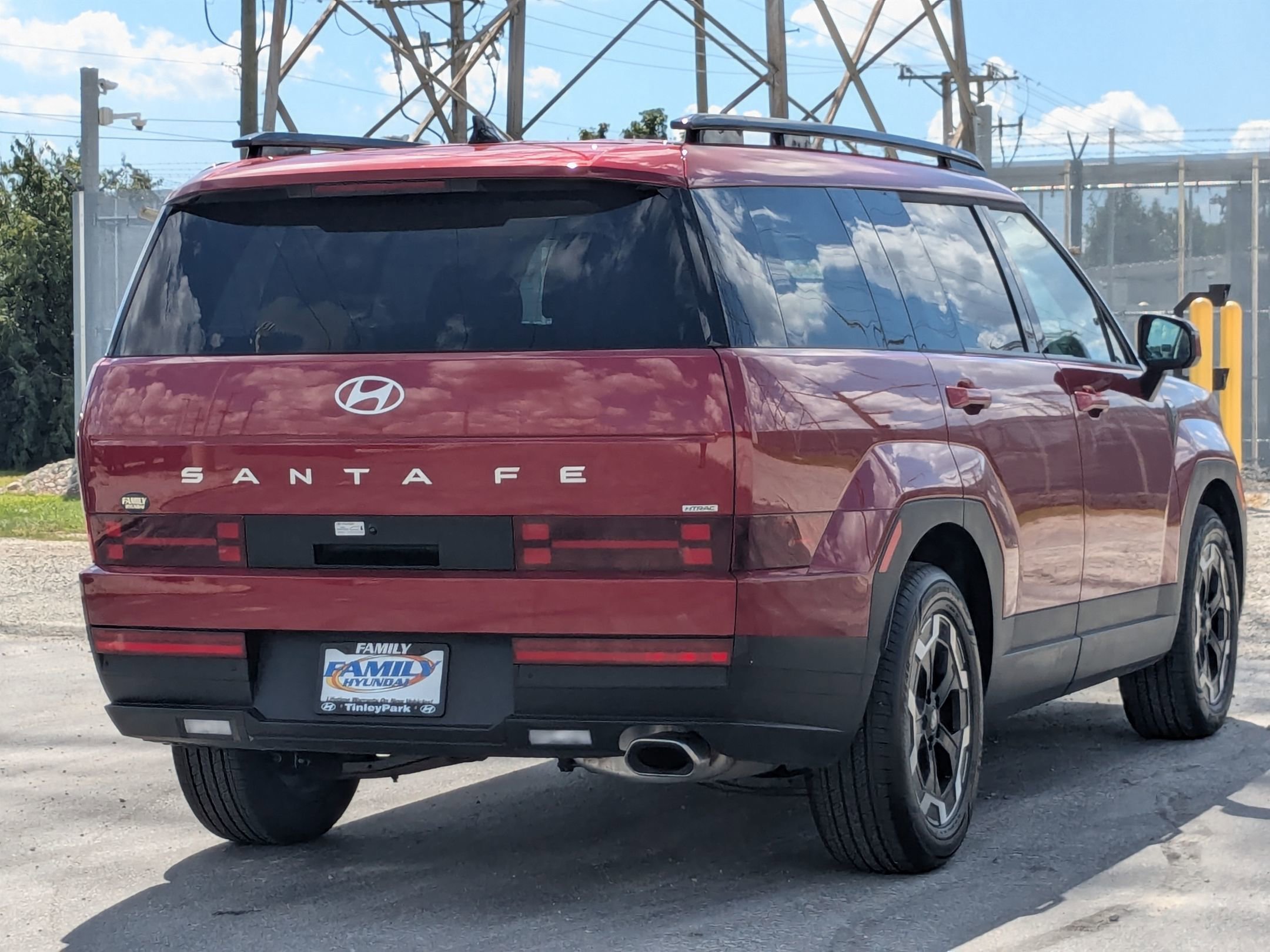 2025 Hyundai Santa Fe SEL photo 2
