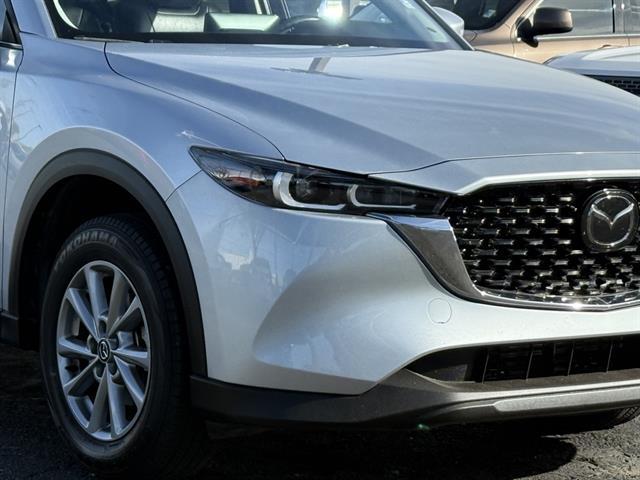 2023 Mazda CX-5 2.5 Select Sport photo 2