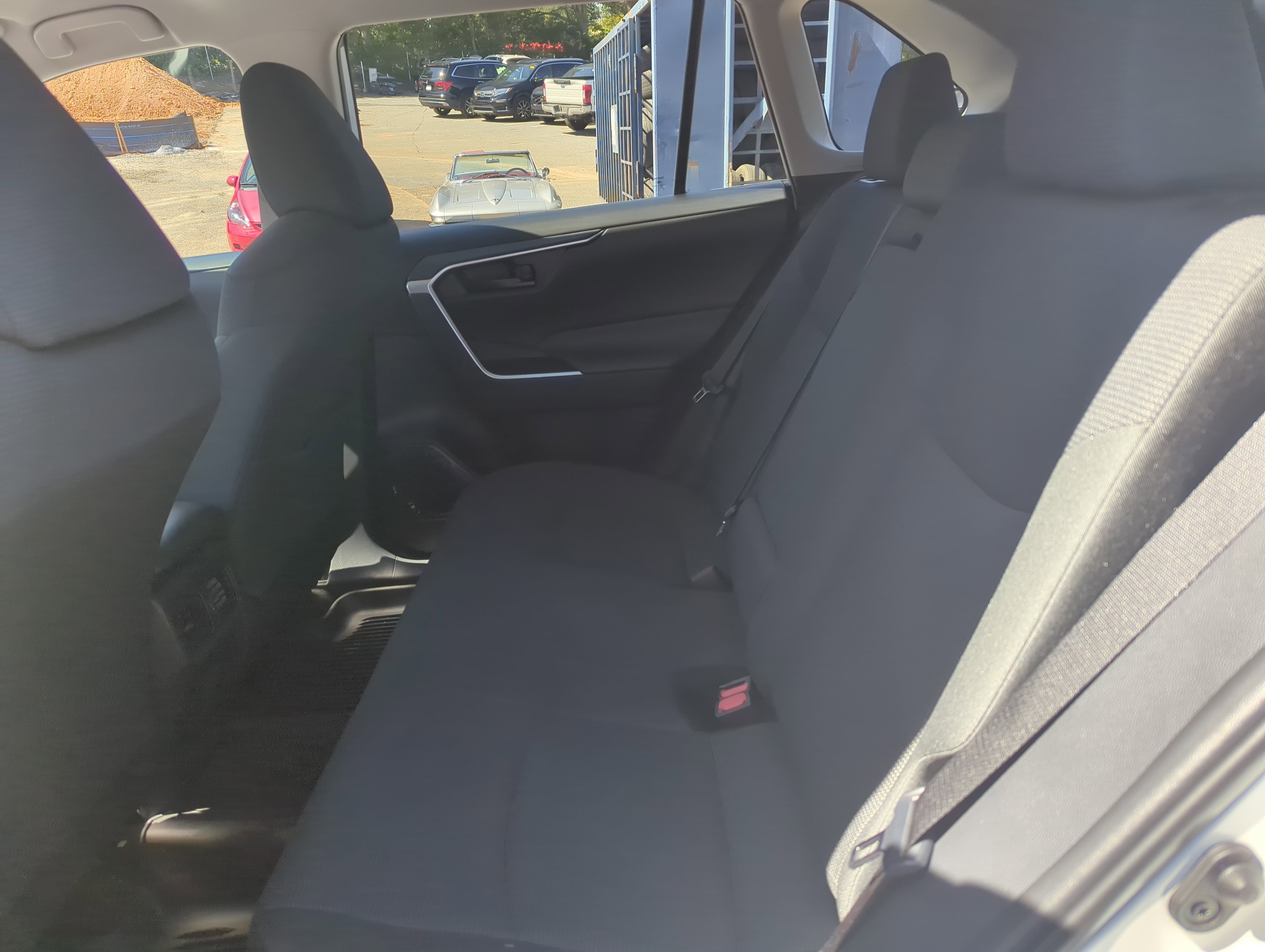 2024 Toyota RAV4 LE photo 13