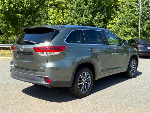 2018 Toyota Highlander XLE photo 18