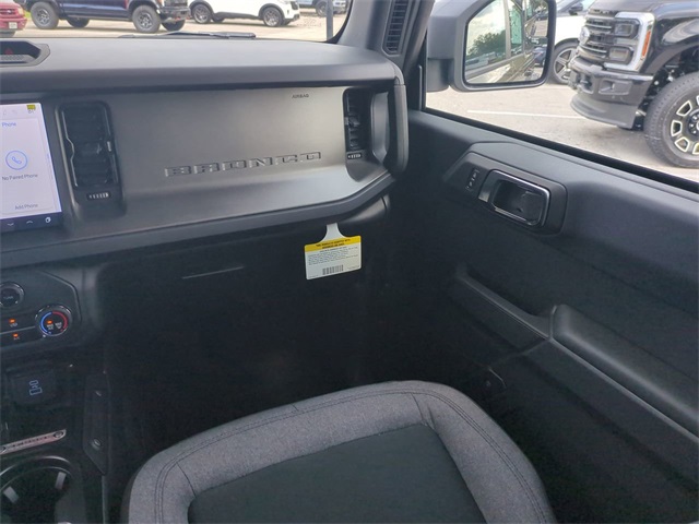 2025 Ford Bronco Base photo 10