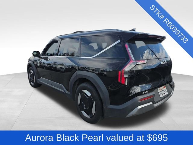 Used 2024 Kia Ev9 Wind with VIN KNDAFFS54R6039733 for sale in Burien, WA