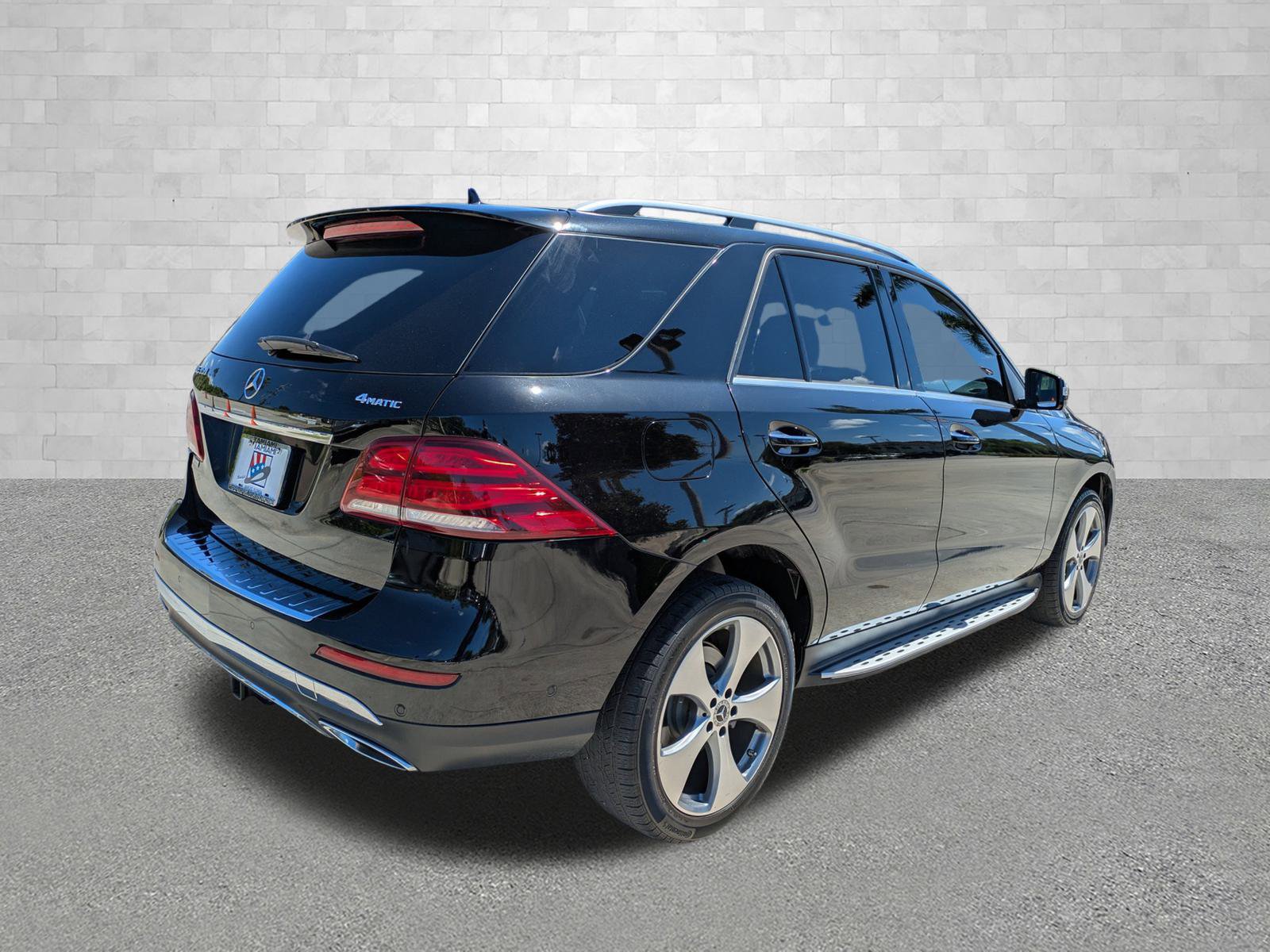 2017 Mercedes Benz GLE 350 4MATIC photo 2