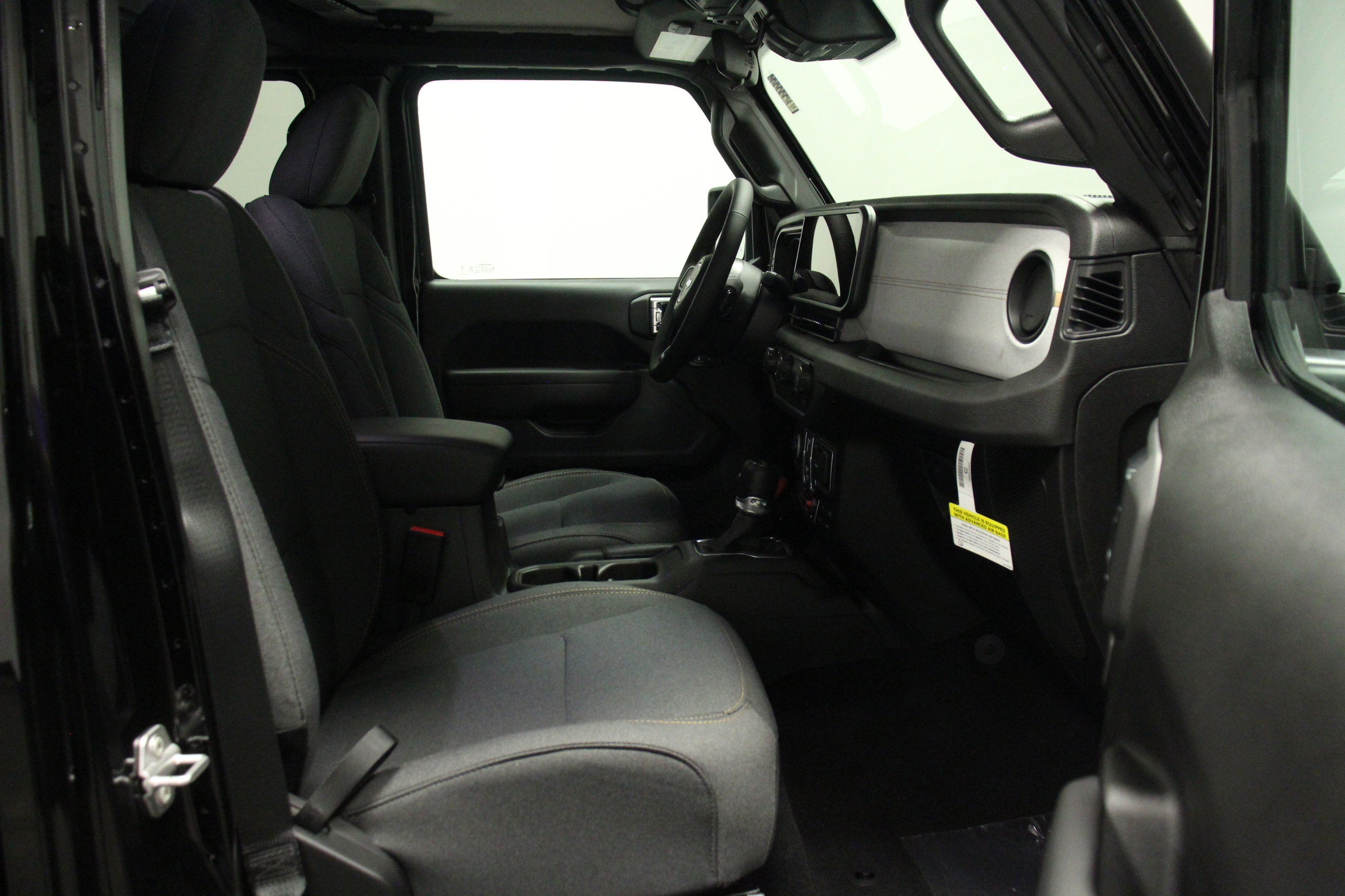 2025 Jeep Wrangler Willys photo 14
