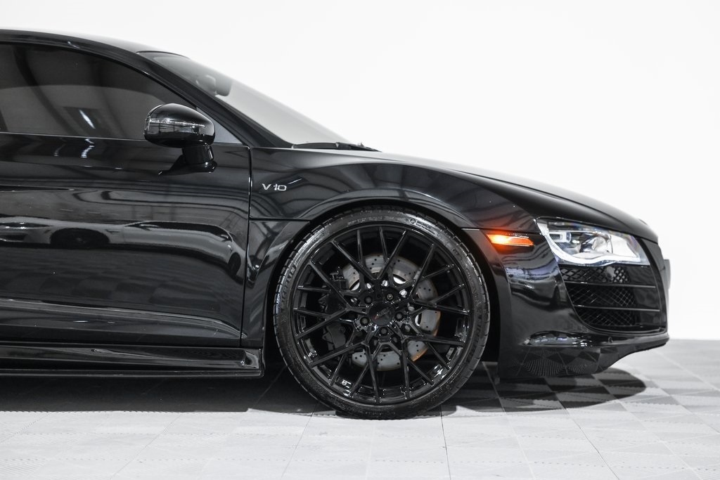2012 Audi R8 5.2 Quattro photo 3
