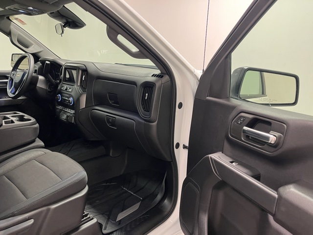 2024 Chevrolet Silverado 1500 Custom photo 12