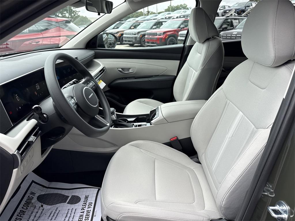 2026 Hyundai Tucson SEL photo 9