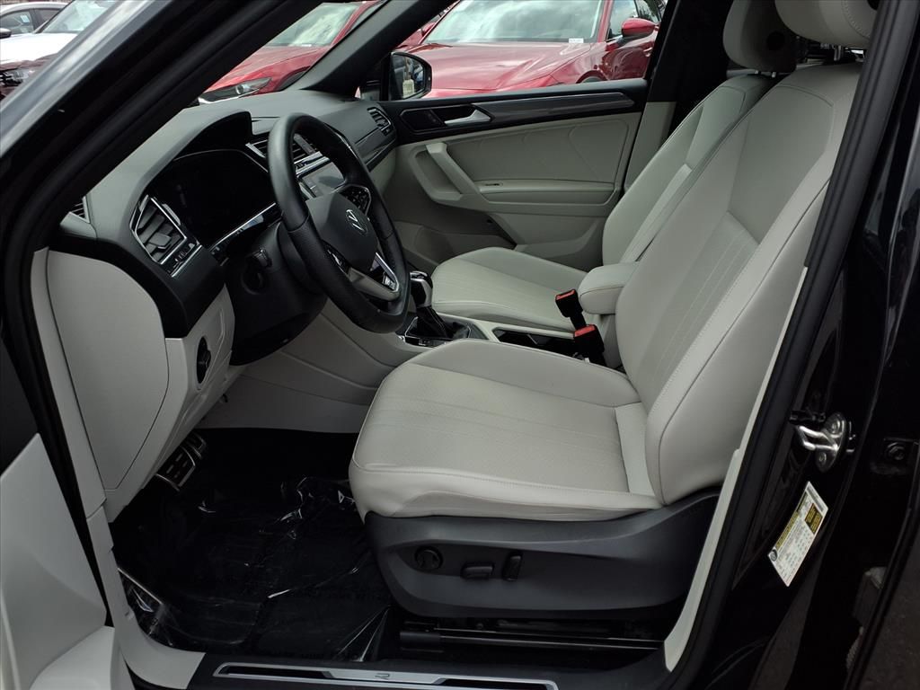 2022 Volkswagen Tiguan SE R-Line Black photo 14