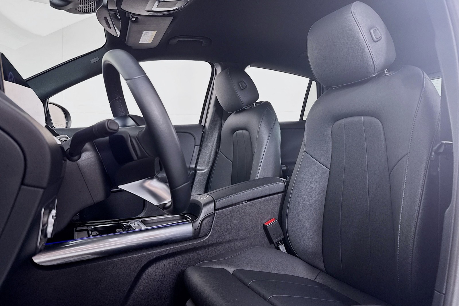 2025 Mercedes Benz GLA 250 photo 15