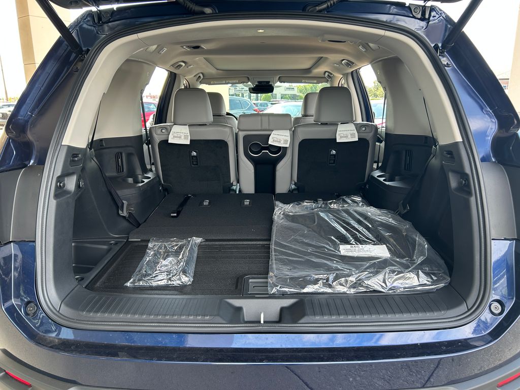 2025 Honda Pilot Touring photo 19