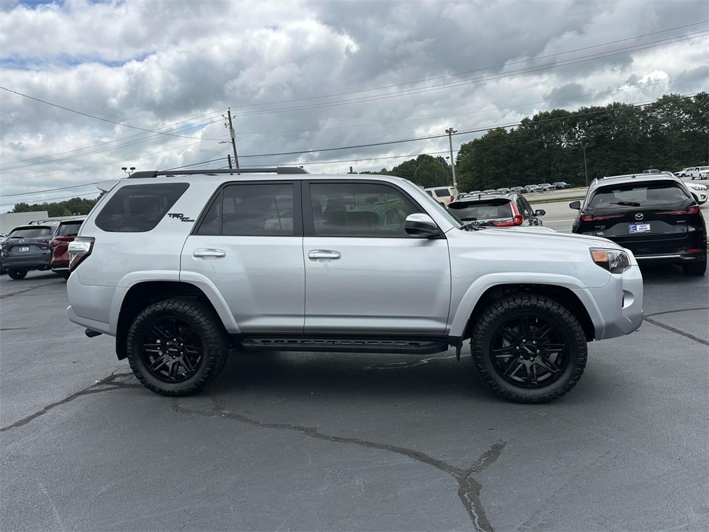 2024 Toyota 4Runner TRD Off-Road photo 25