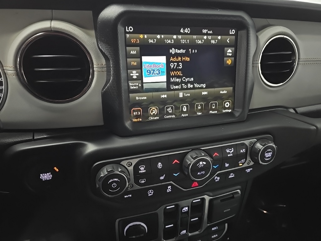 2023 Jeep Wrangler Altitude photo 24