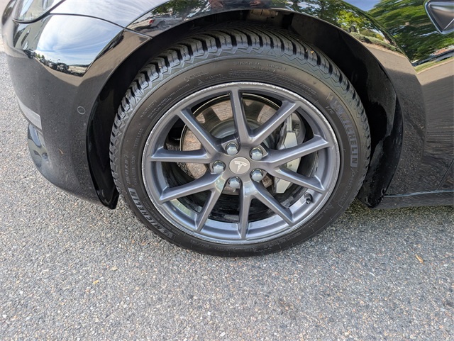 2022 Tesla Model 3 Long Range photo 4