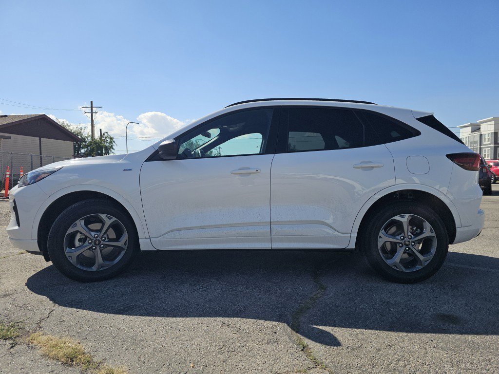 2023 Ford Escape ST-Line photo 13