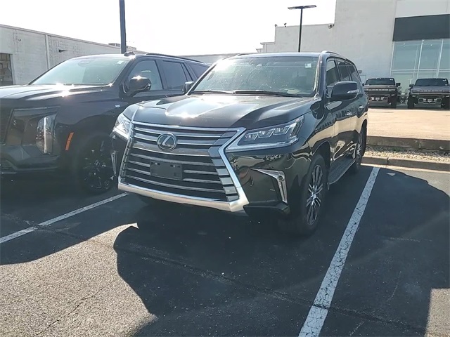 2021 Lexus LX 570 photo 10
