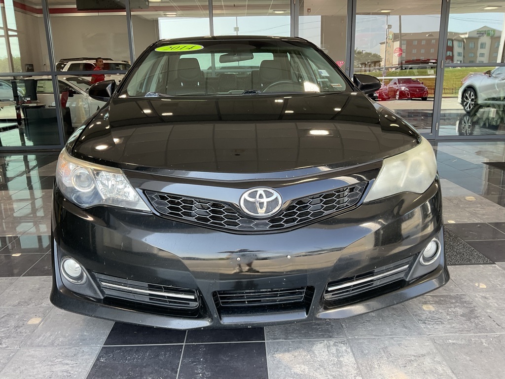 Used 2014 Toyota Camry SE with VIN 4T1BF1FK6EU419505 for sale in Kansas City