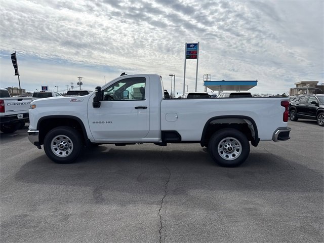 2025 Chevrolet Silverado 2500HD photo 2