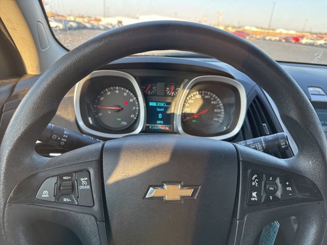2015 Chevrolet Equinox LS photo 12