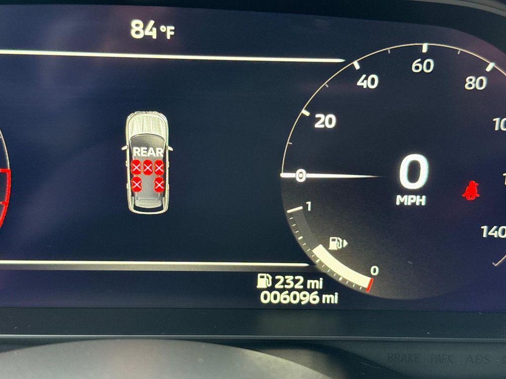 2025 Mitsubishi Outlander SEL photo 35
