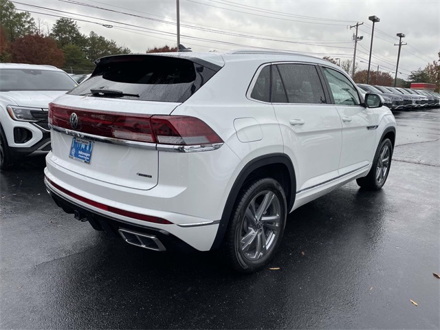 2024 Volkswagen Atlas Cross Sport SEL R-Line photo 3