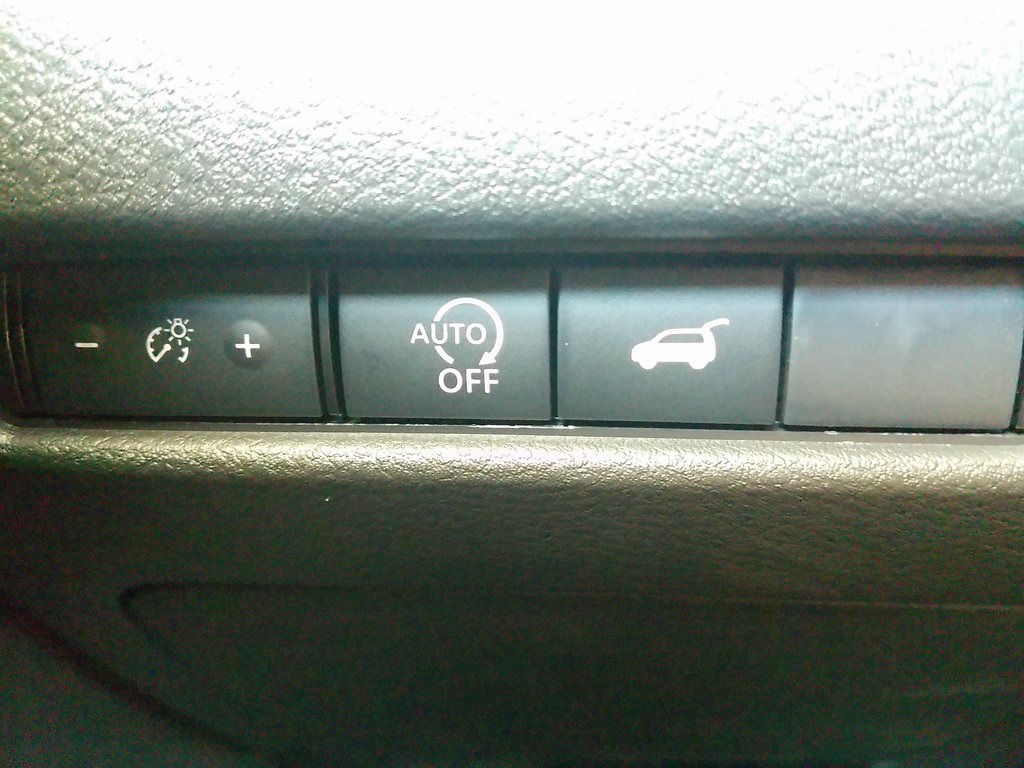 2026 Nissan Rogue SV photo 37